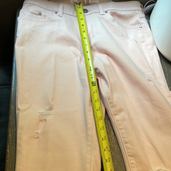 LC Lauren Conrad Distressed Color Skinny Jeans. Pale pink color. - Picture 16 of 16